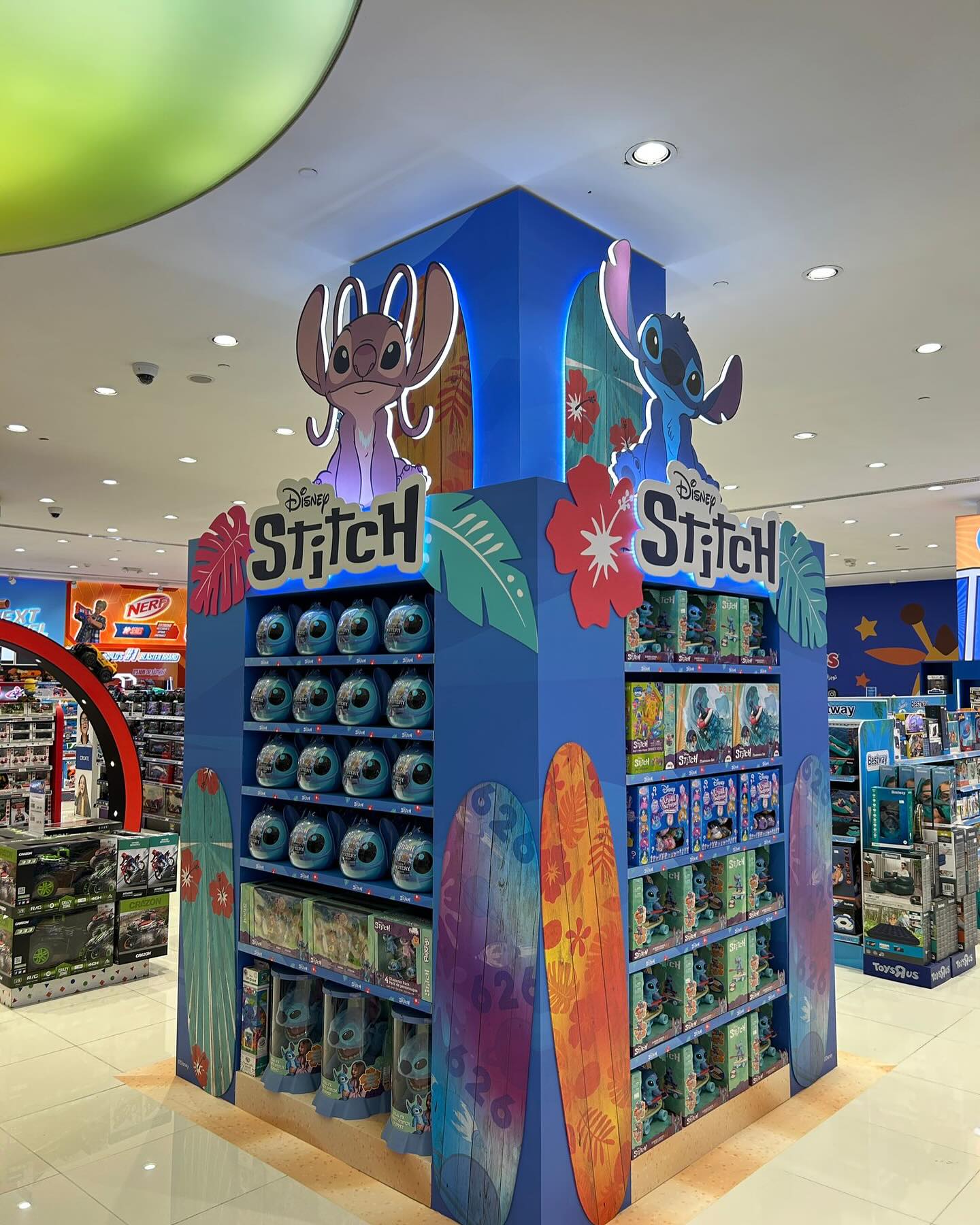 A character tower designed for visibility from every aisle.