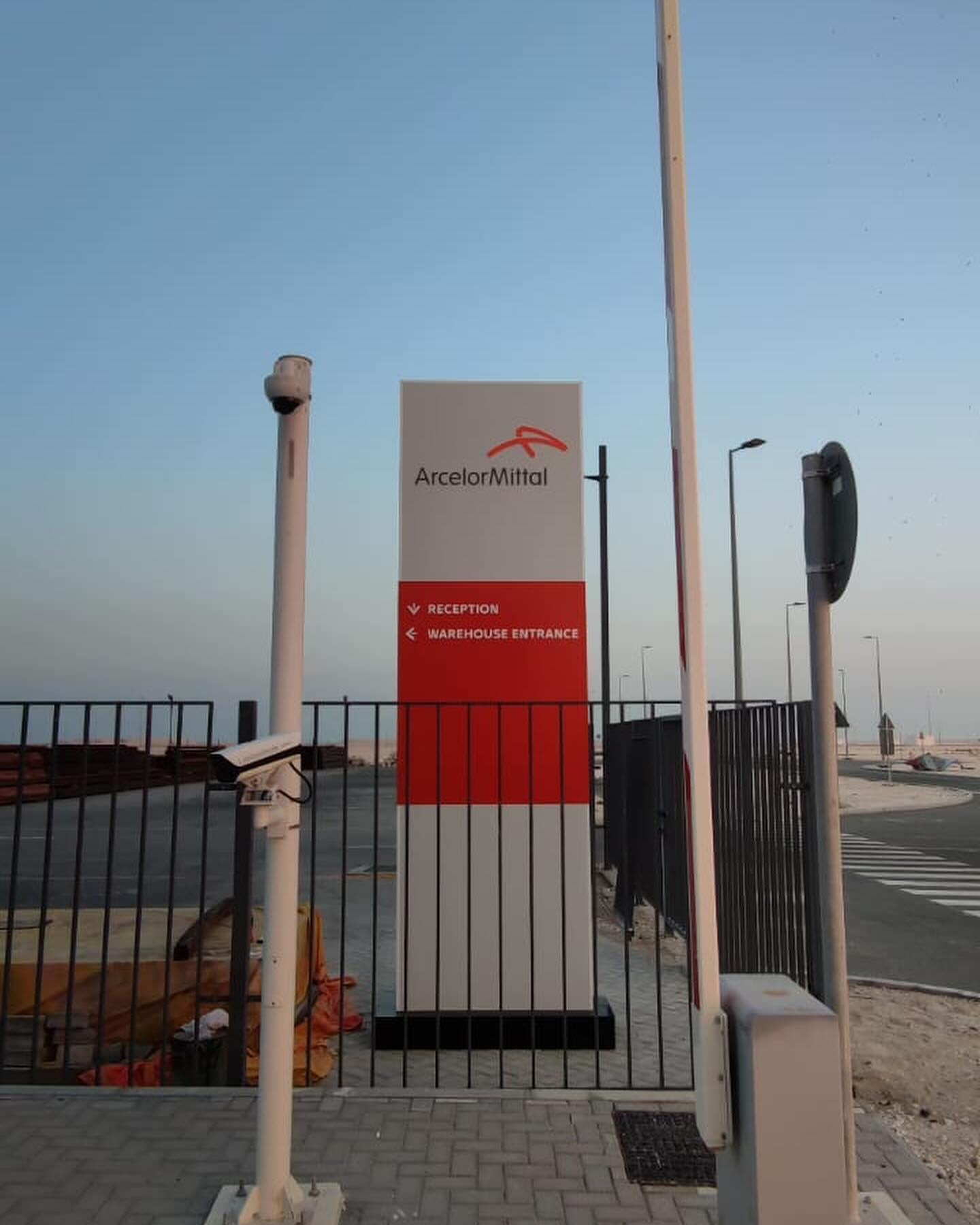 A pylon sign engineered for clear recognition at approach.